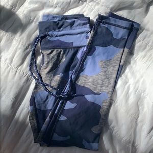 Aerie blue camo yoga pants